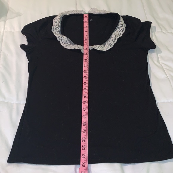 🖤 Hot Topic lace collared top in great preloved condition! 🖤 - Picture 6 of 6